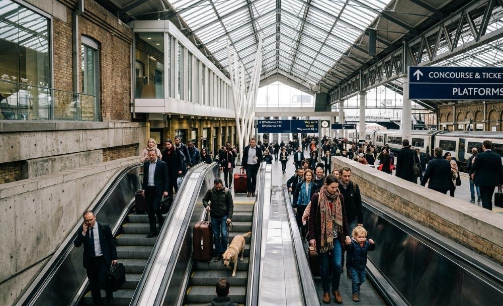 مكونات الاستهلاك الكهربائي في السلم المتحرك